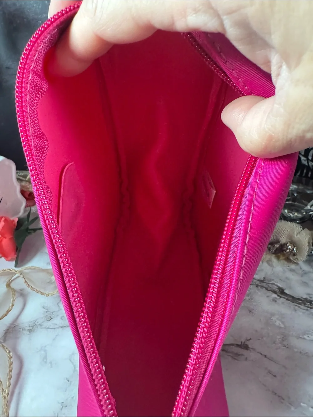 GUESS Hot Pink Triangle Wristlet Clutch NWOT